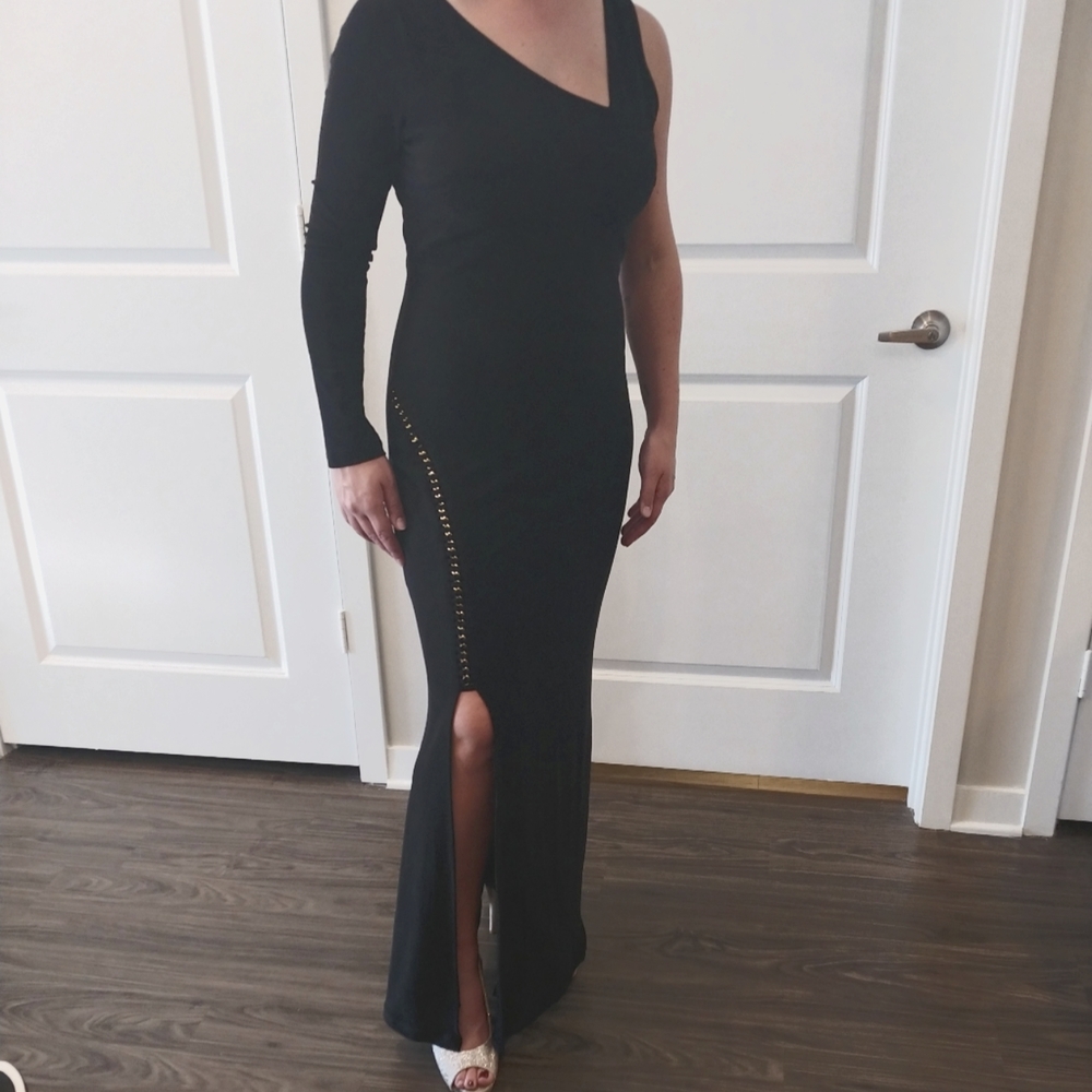 Laundry by Shelli Segal asymmetrical formal dress size 8